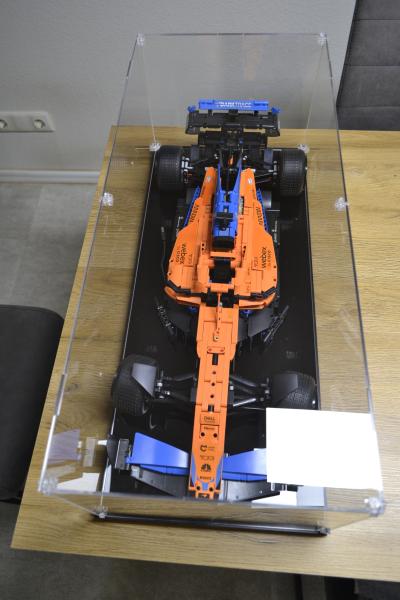 1:8 / Showcase - Showcase for scale 1:8, 2.7mm thickness acrylic, blocked over 90% UV light (NEW version) - Kopie